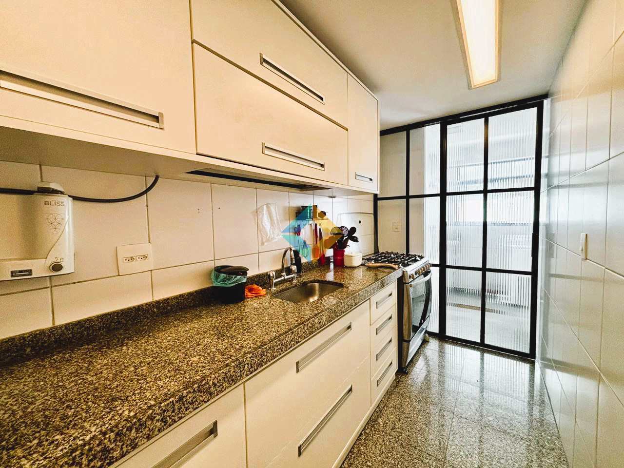 Apartamento à venda com 3 quartos, 120m² - Foto 33