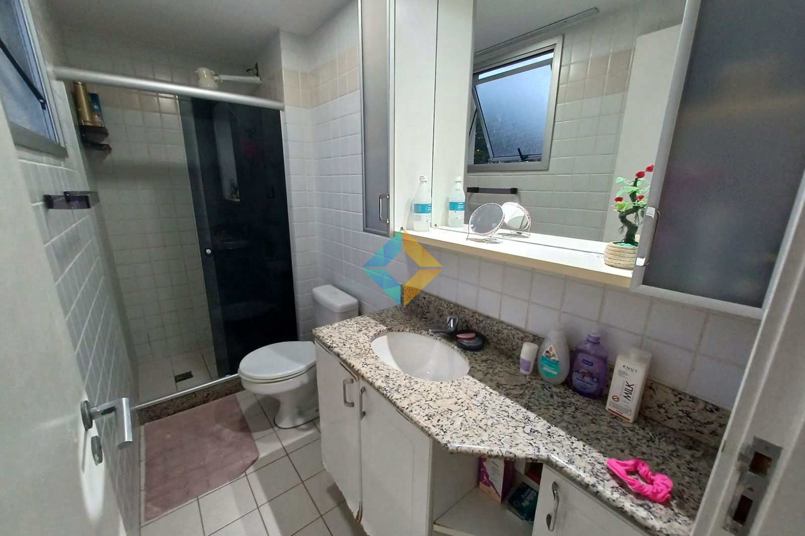 Apartamento à venda com 3 quartos, 95m² - Foto 18