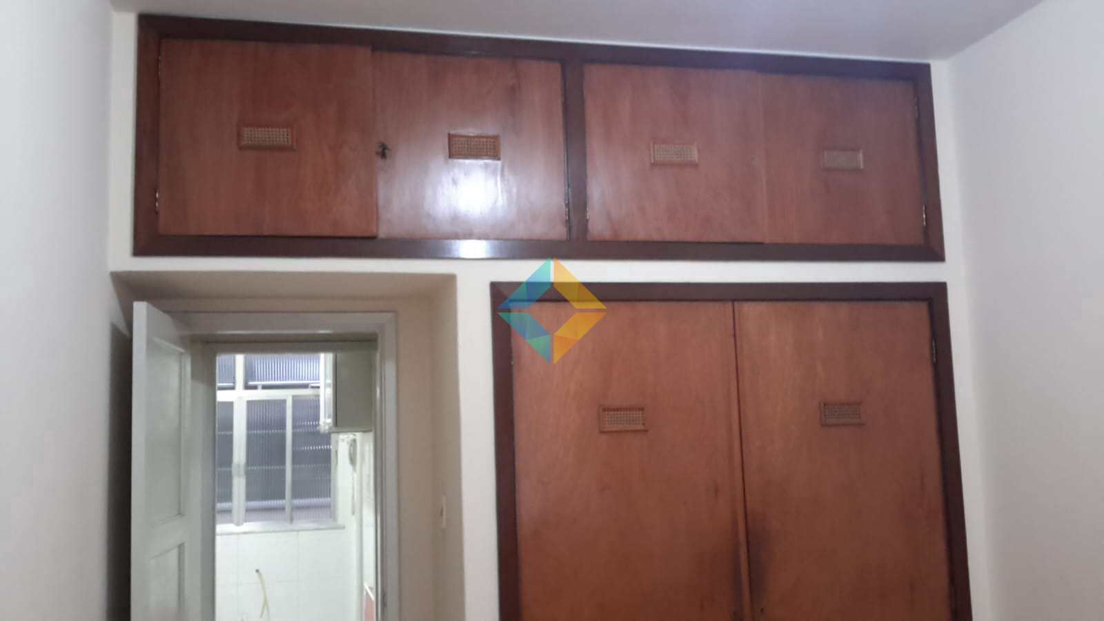 Apartamento para alugar com 2 quartos, 67m² - Foto 4