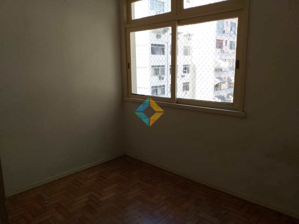 Apartamento à venda com 2 quartos, 80m² - Foto 3