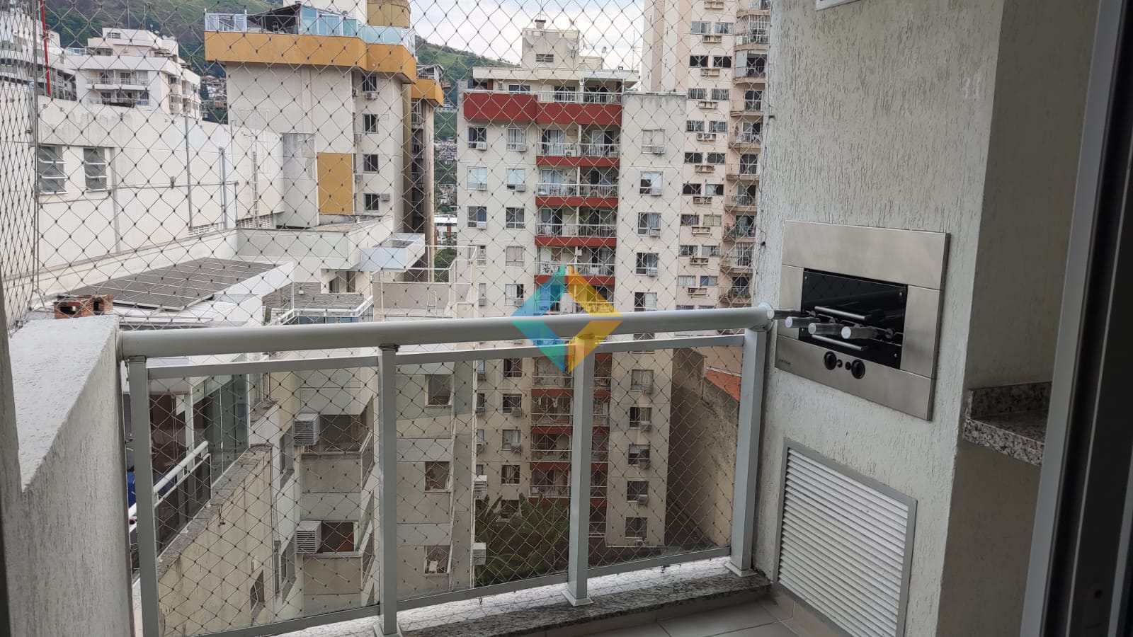 Apartamento à venda com 3 quartos, 90m² - Foto 5