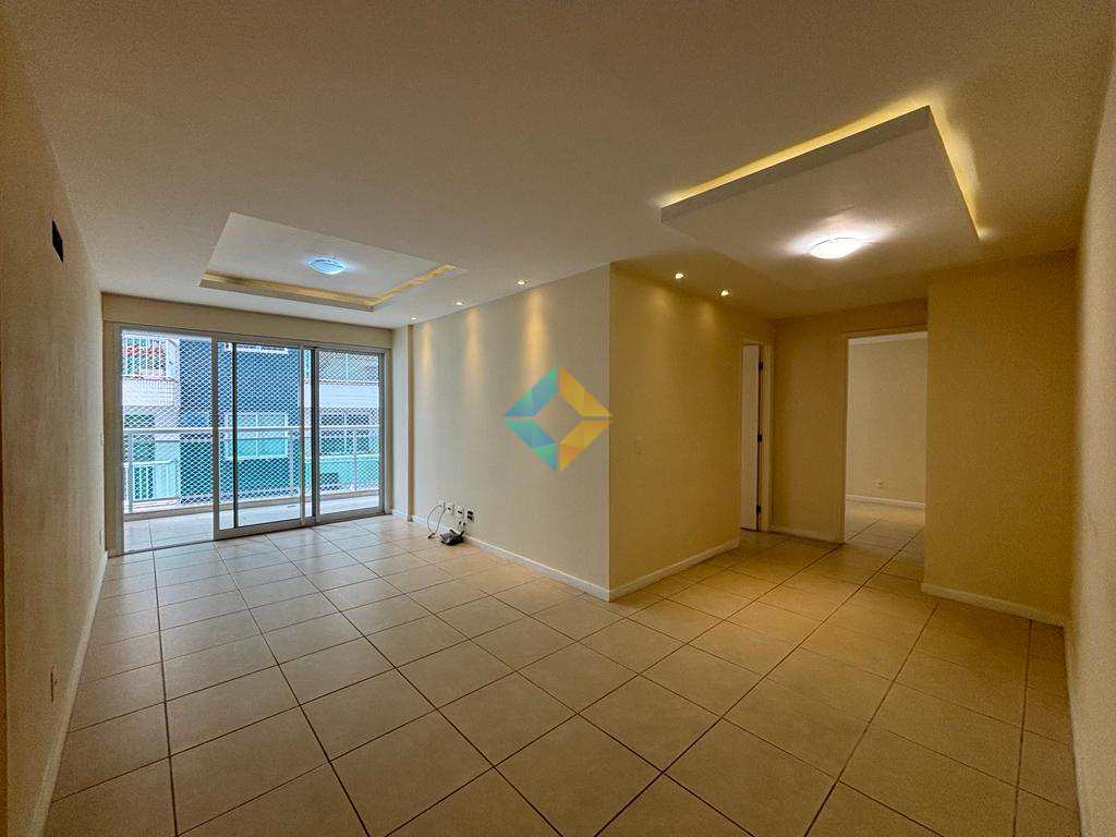 Apartamento à venda com 2 quartos, 80m² - Foto 2