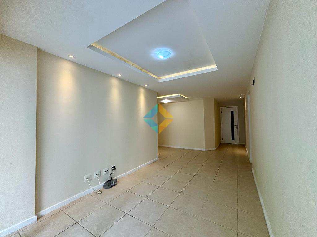 Apartamento à venda com 2 quartos, 80m² - Foto 3