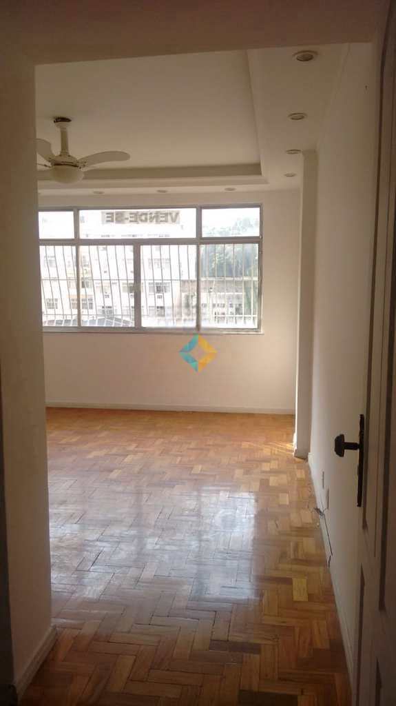 Apartamento à venda com 2 quartos, 80m² - Foto 3