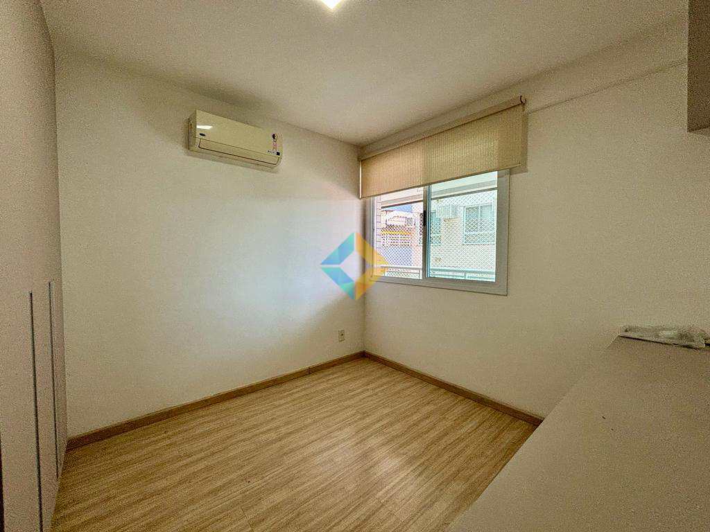 Apartamento à venda com 3 quartos, 130m² - Foto 21