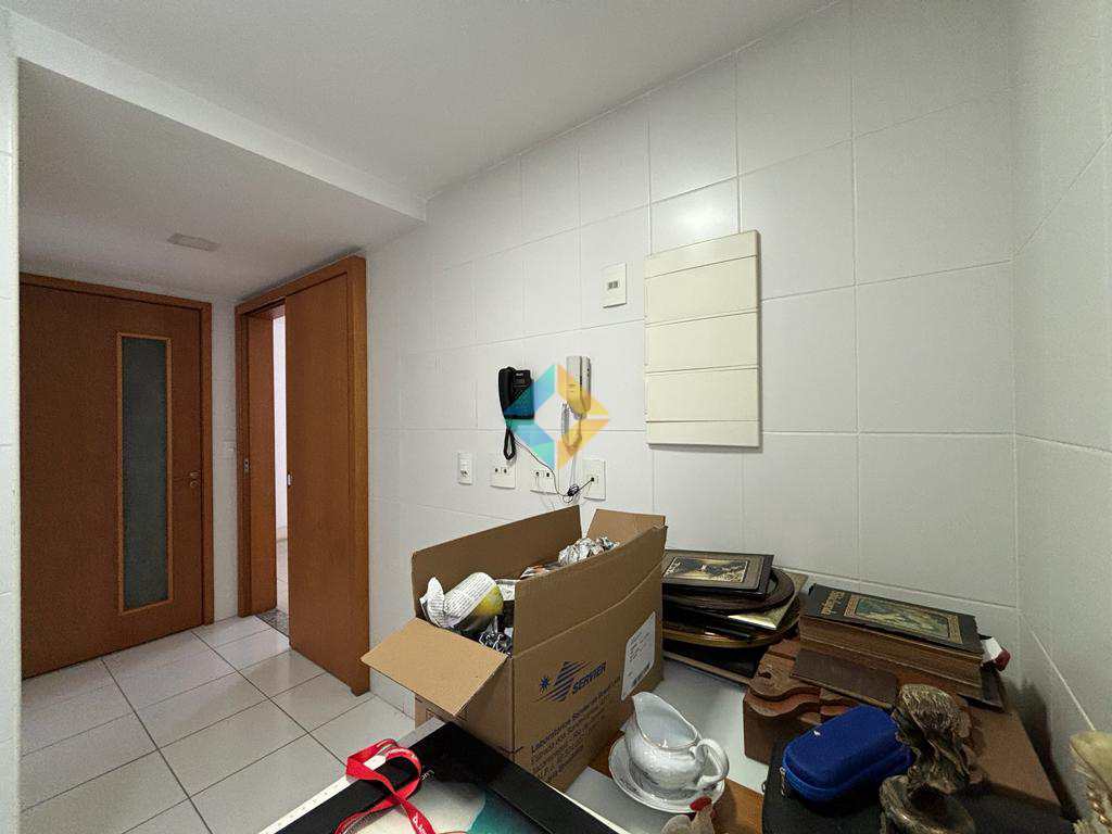 Apartamento à venda com 3 quartos, 130m² - Foto 26