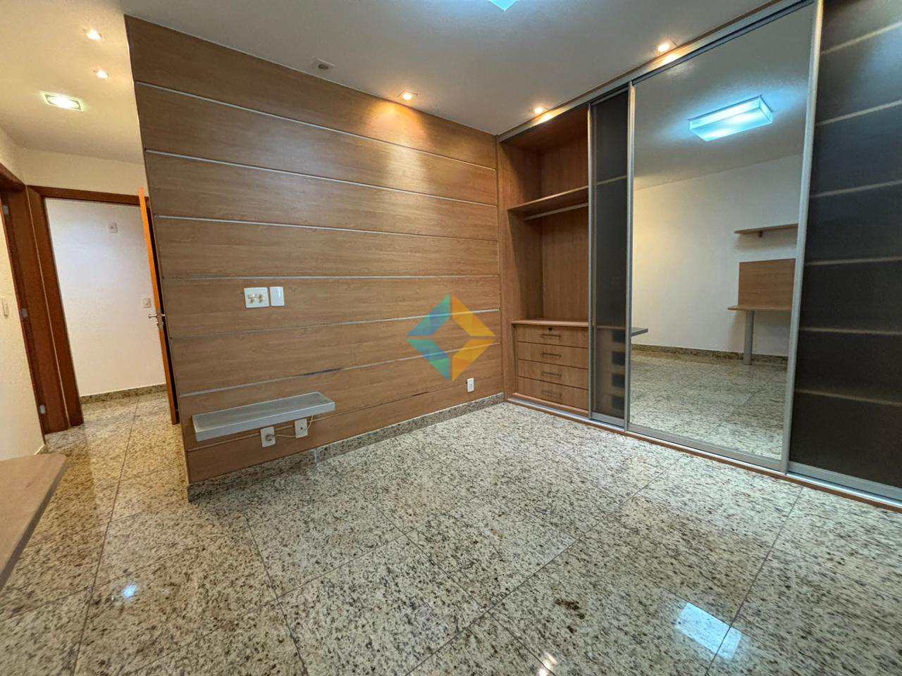 Apartamento à venda com 4 quartos, 135m² - Foto 12