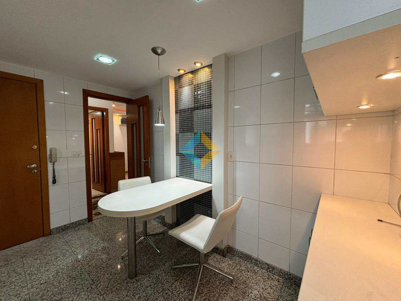 Apartamento à venda com 4 quartos, 135m² - Foto 23