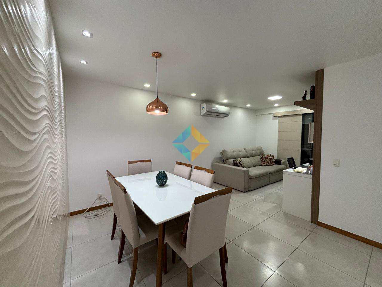 Apartamento à venda com 3 quartos, 97m² - Foto 3