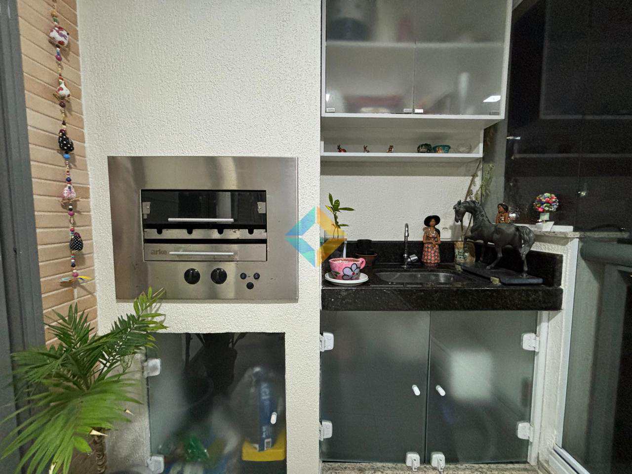 Apartamento à venda com 3 quartos, 97m² - Foto 11