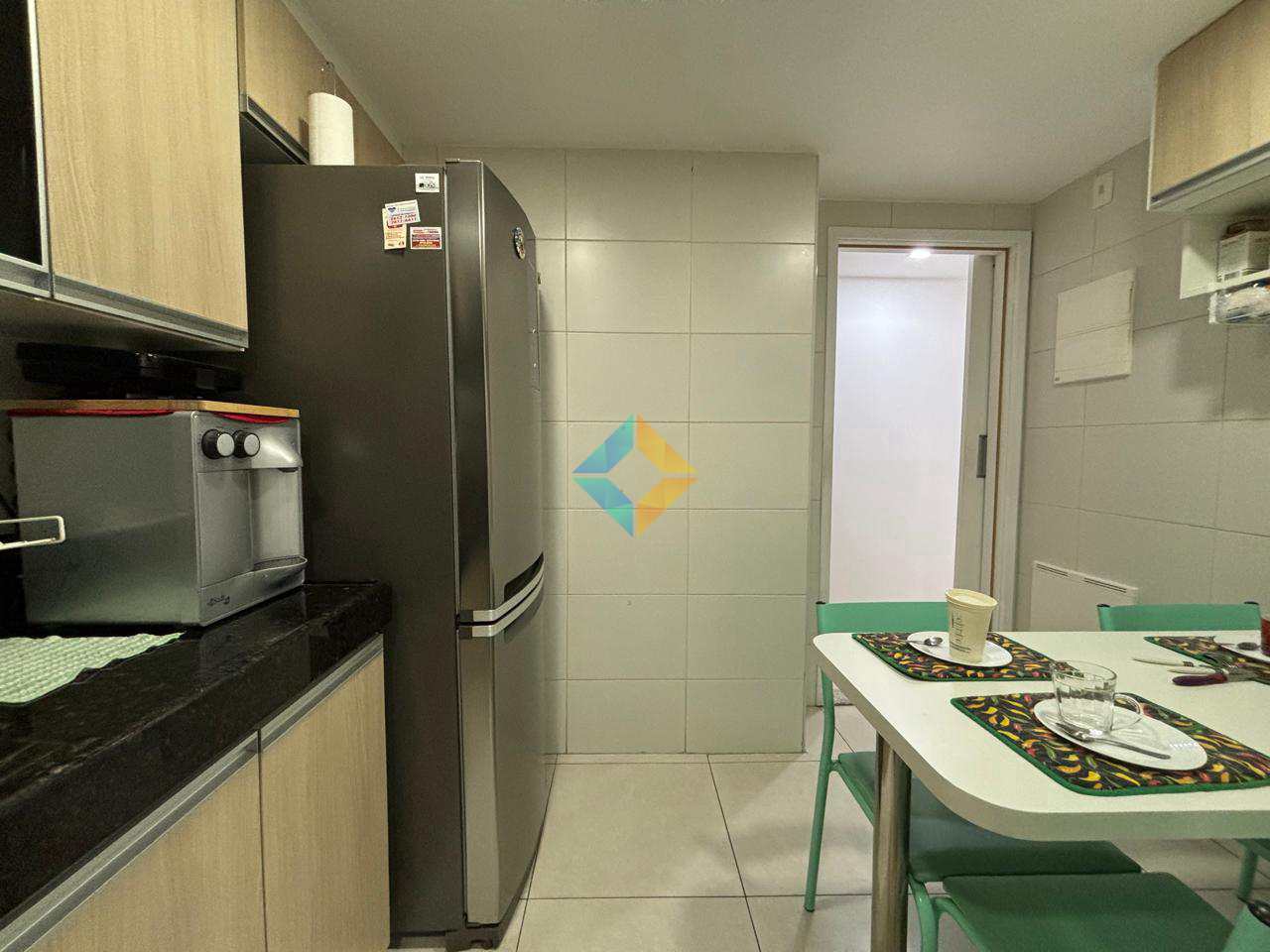 Apartamento à venda com 3 quartos, 97m² - Foto 31