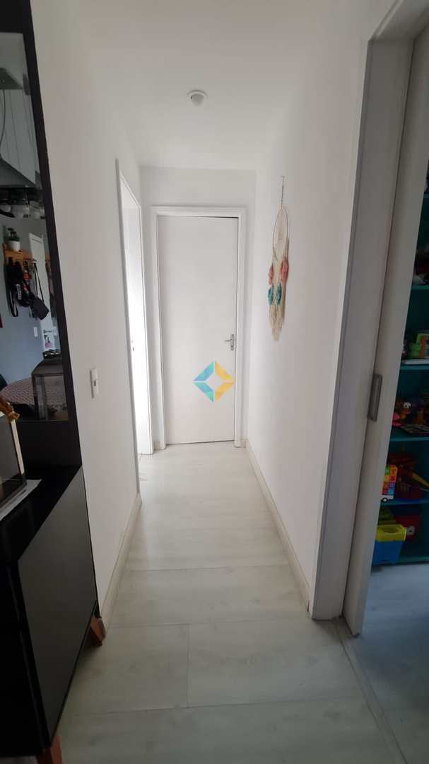 Apartamento à venda com 2 quartos, 69m² - Foto 3