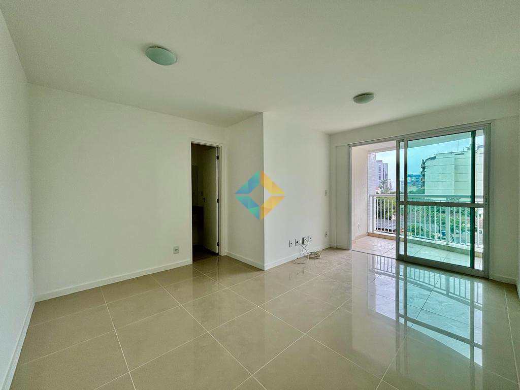 Apartamento à venda com 2 quartos, 90m² - Foto 1