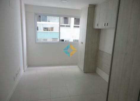 Apartamento à venda com 2 quartos, 68m² - Foto 11