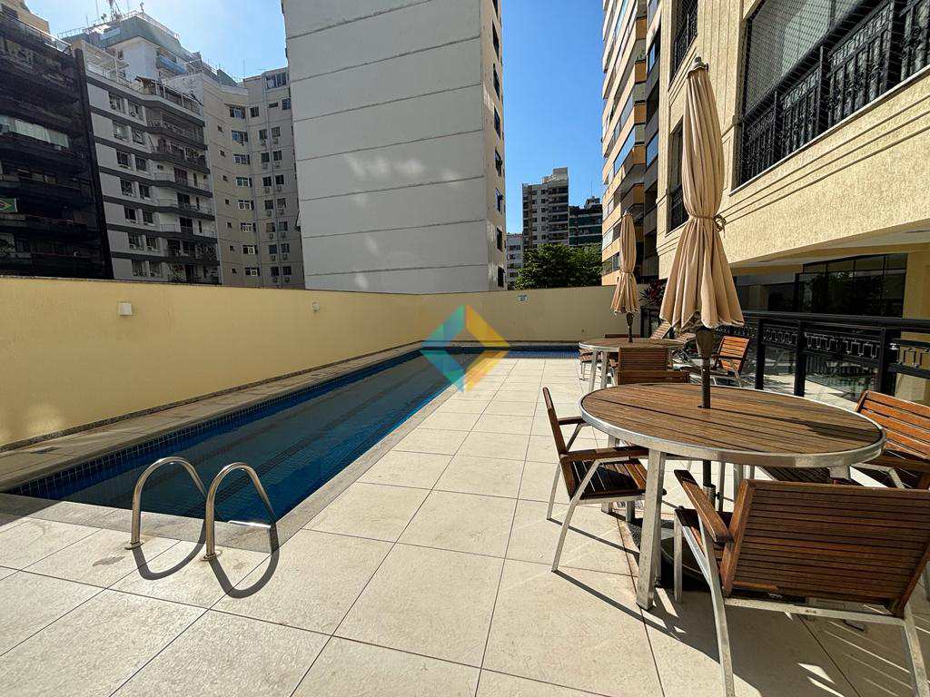 Apartamento à venda com 3 quartos, 188m² - Foto 19