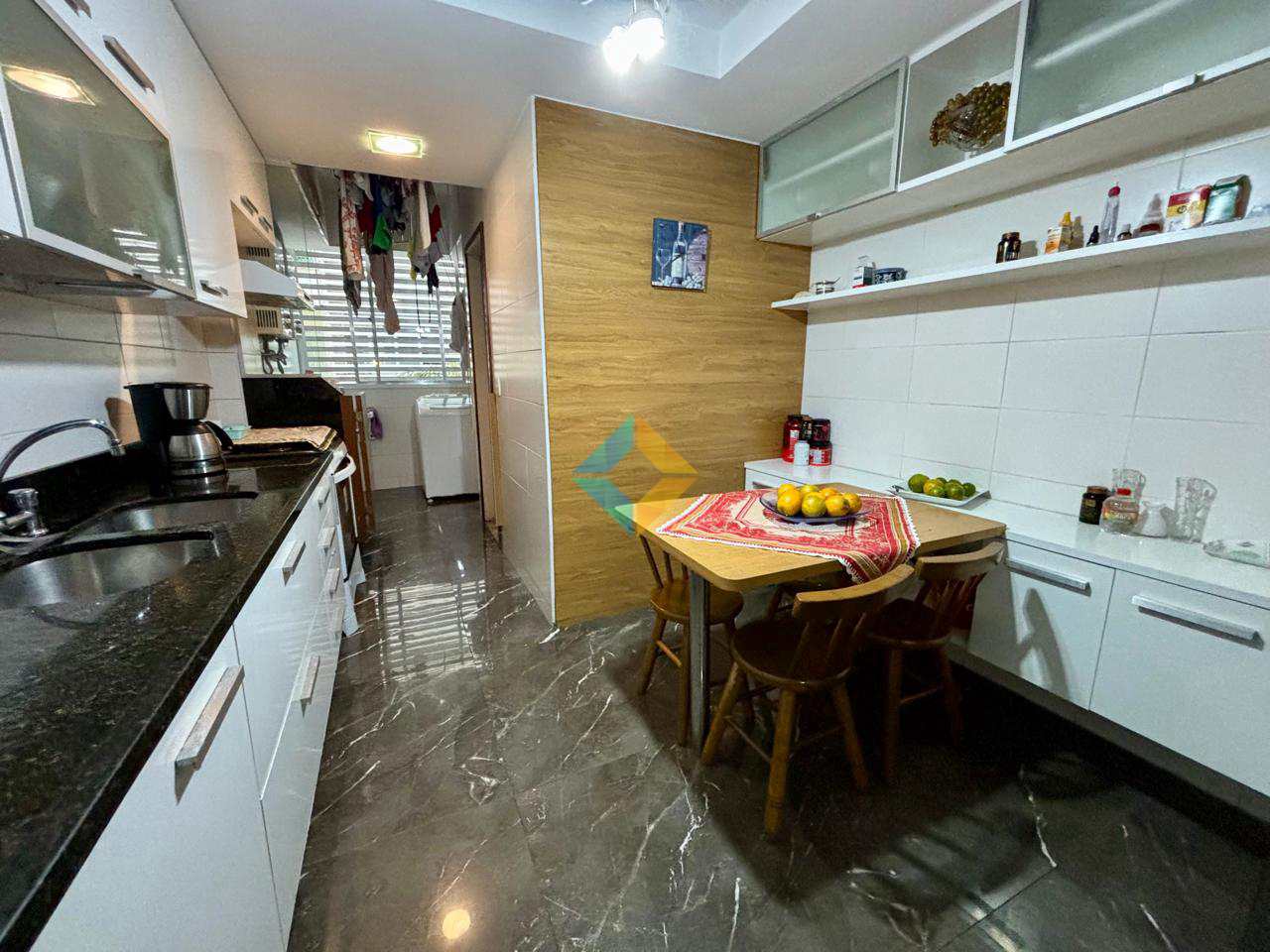 Apartamento à venda com 3 quartos, 130m² - Foto 23