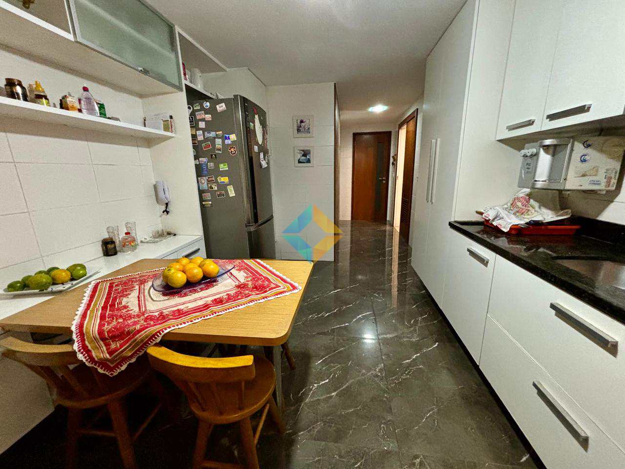 Apartamento à venda com 3 quartos, 130m² - Foto 22