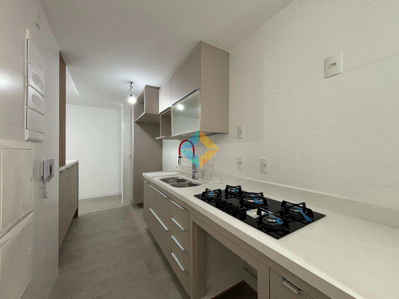 Apartamento à venda com 3 quartos, 93m² - Foto 27