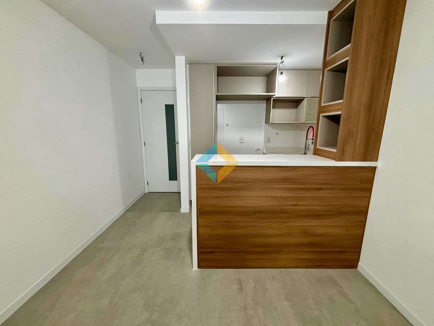 Apartamento à venda com 3 quartos, 93m² - Foto 7