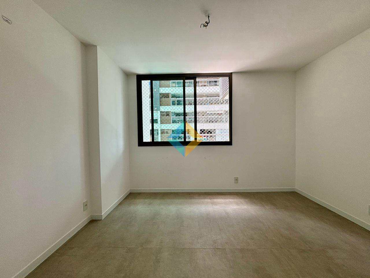 Apartamento à venda com 3 quartos, 93m² - Foto 12