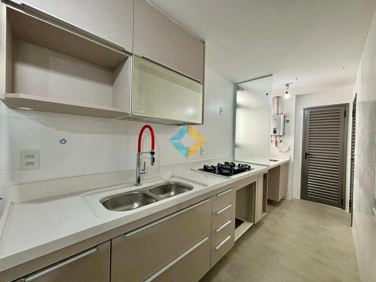 Apartamento à venda com 3 quartos, 93m² - Foto 26