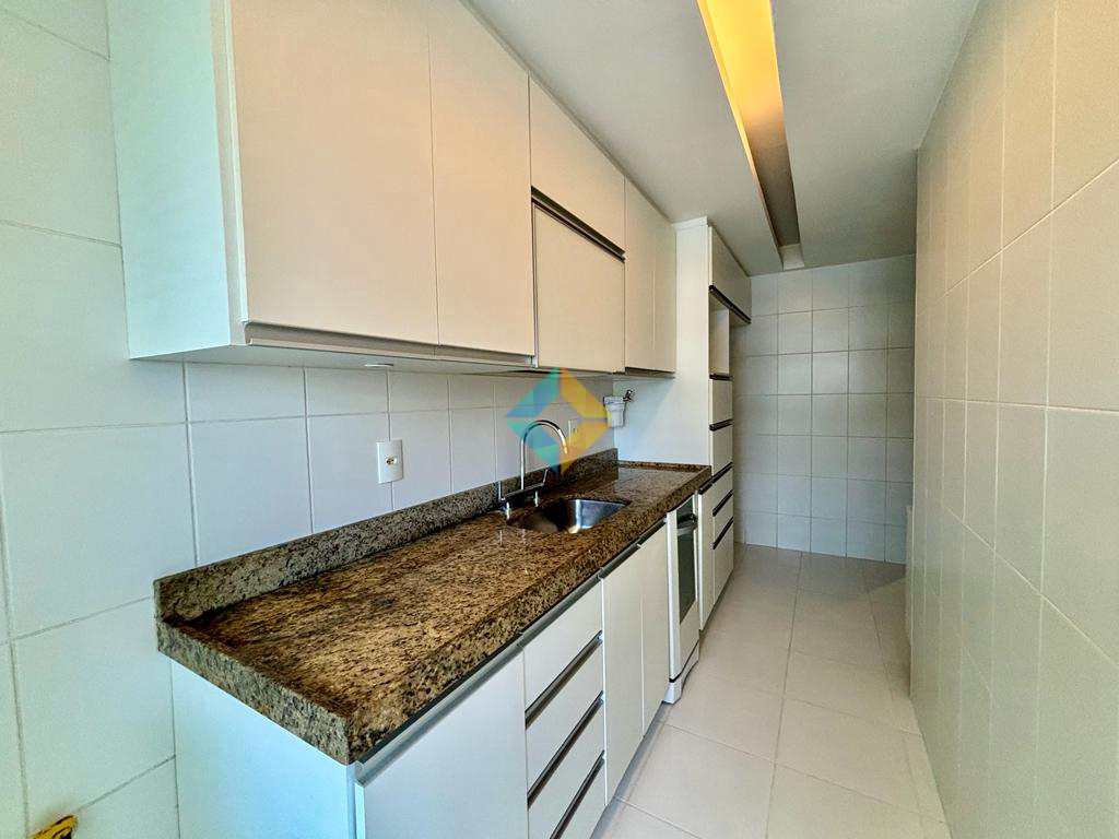 Apartamento à venda com 3 quartos, 130m² - Foto 25