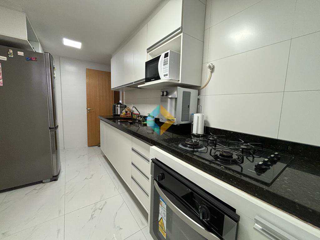 Apartamento à venda com 2 quartos, 76m² - Foto 17