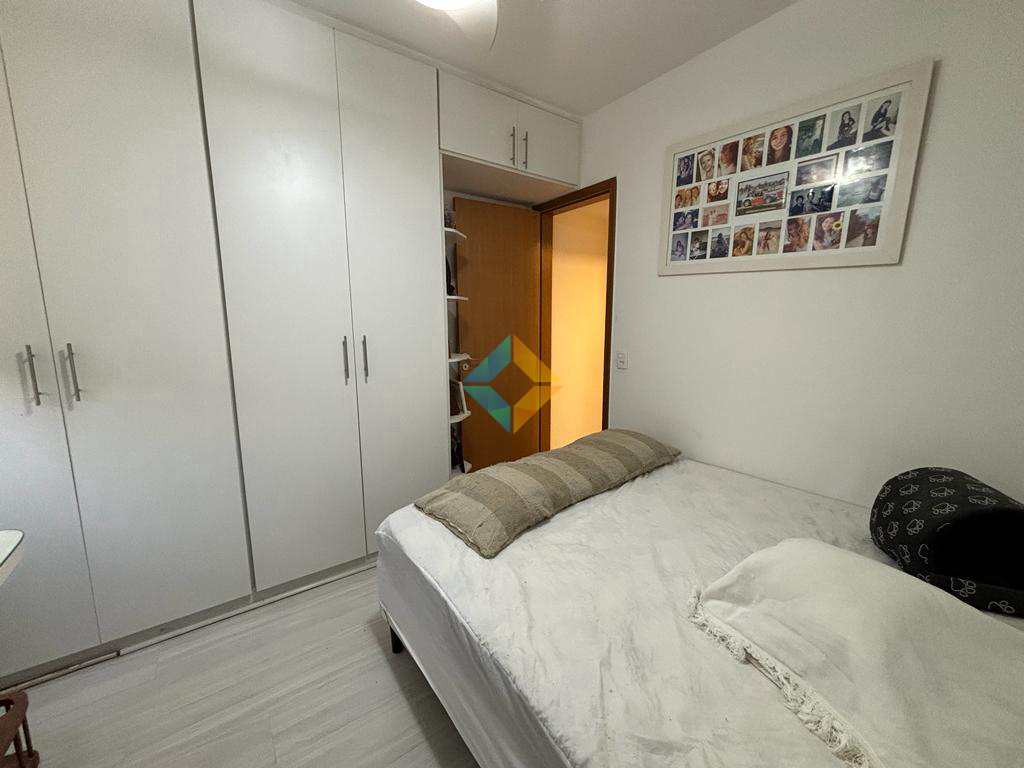 Apartamento à venda com 2 quartos, 76m² - Foto 11