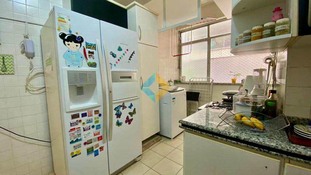 Apartamento à venda com 3 quartos, 135m² - Foto 17