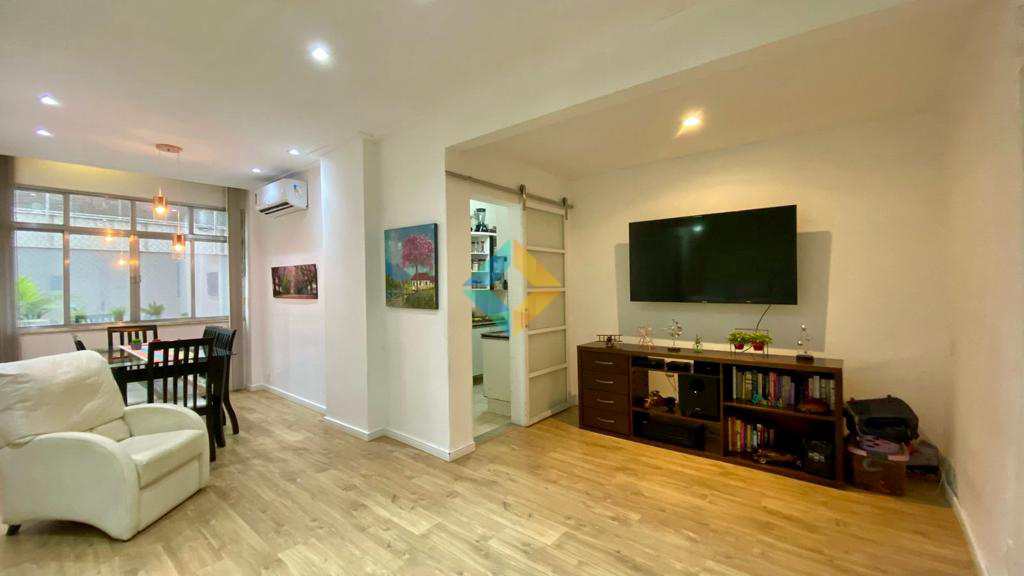 Apartamento à venda com 3 quartos, 135m² - Foto 4