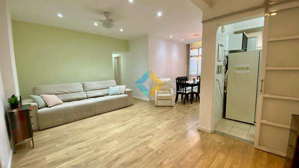 Apartamento à venda com 3 quartos, 135m² - Foto 1