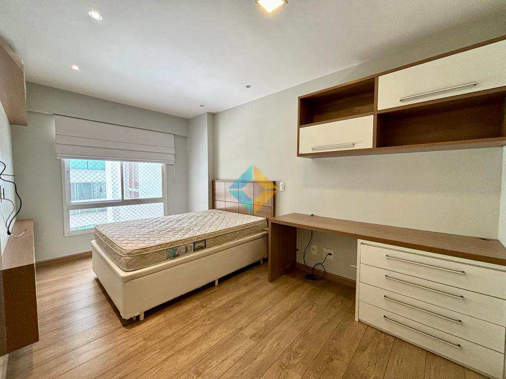 Apartamento à venda com 3 quartos, 120m² - Foto 19