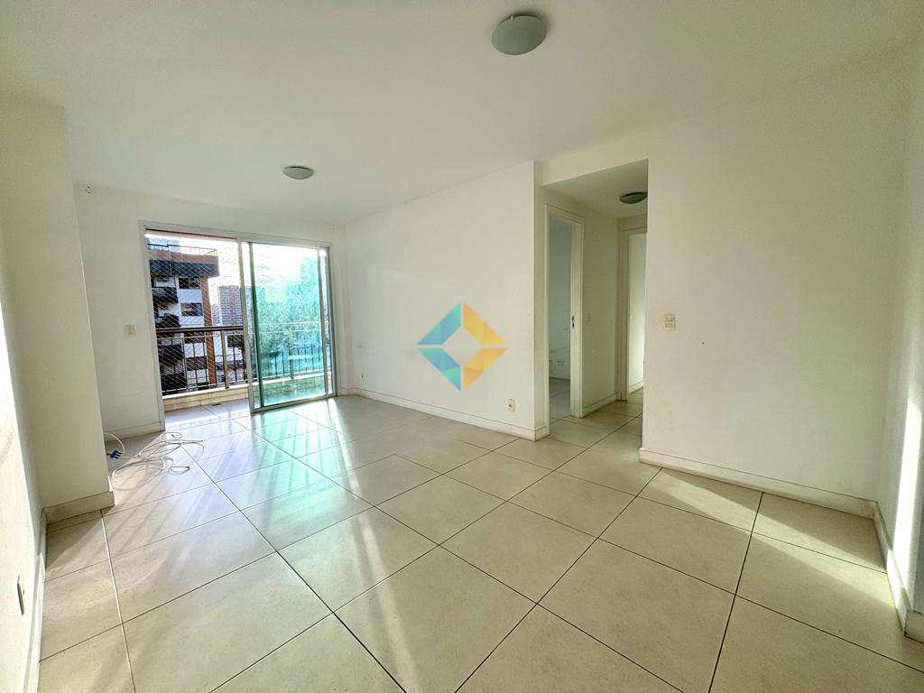 Apartamento para alugar com 2 quartos, 85m² - Foto 4