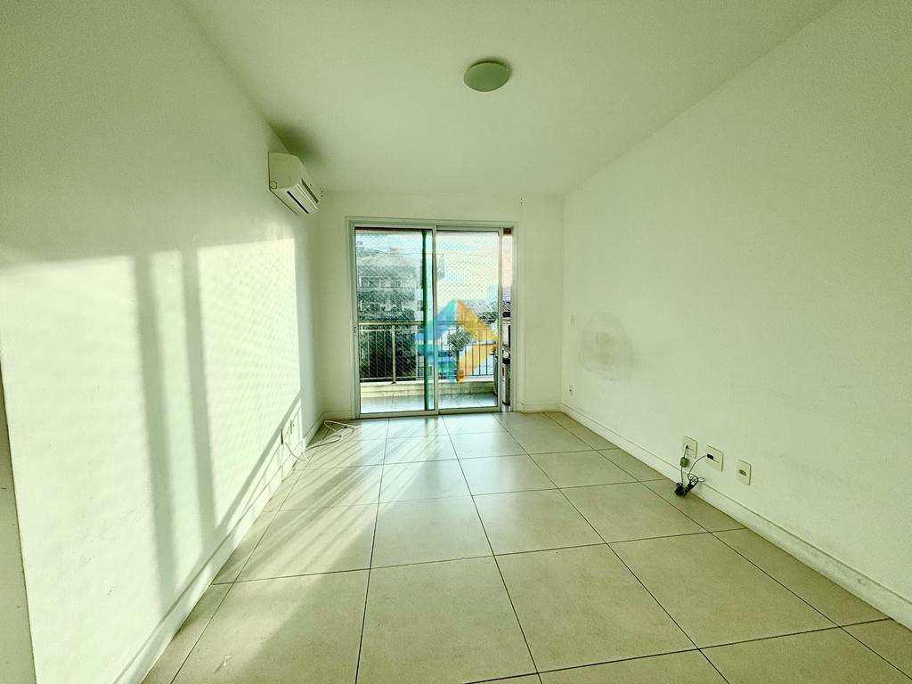 Apartamento para alugar com 2 quartos, 85m² - Foto 10