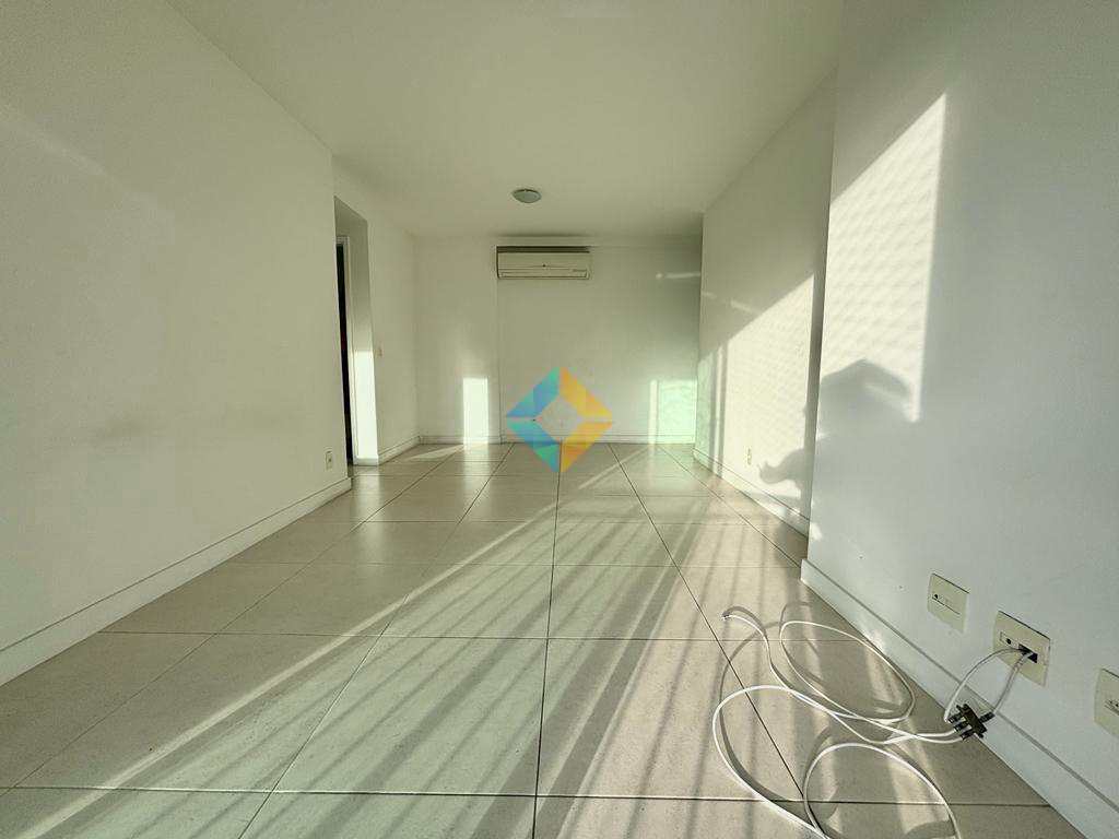 Apartamento para alugar com 2 quartos, 85m² - Foto 9