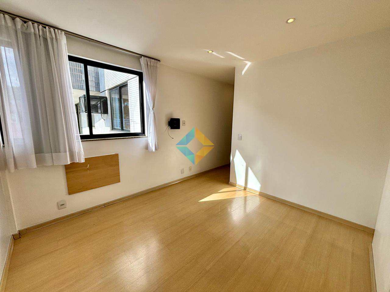 Apartamento à venda com 3 quartos, 106m² - Foto 22