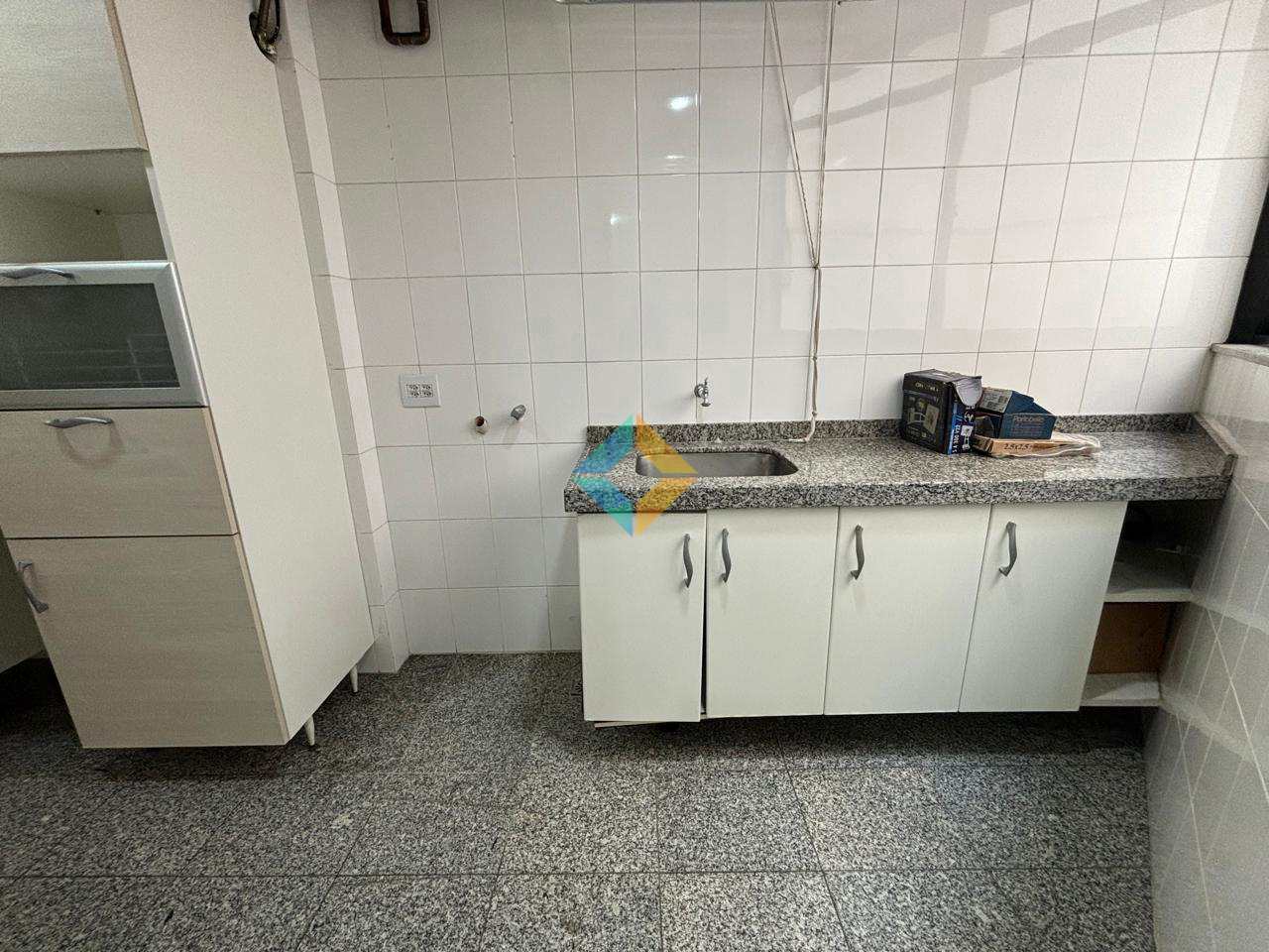 Apartamento à venda com 3 quartos, 106m² - Foto 31