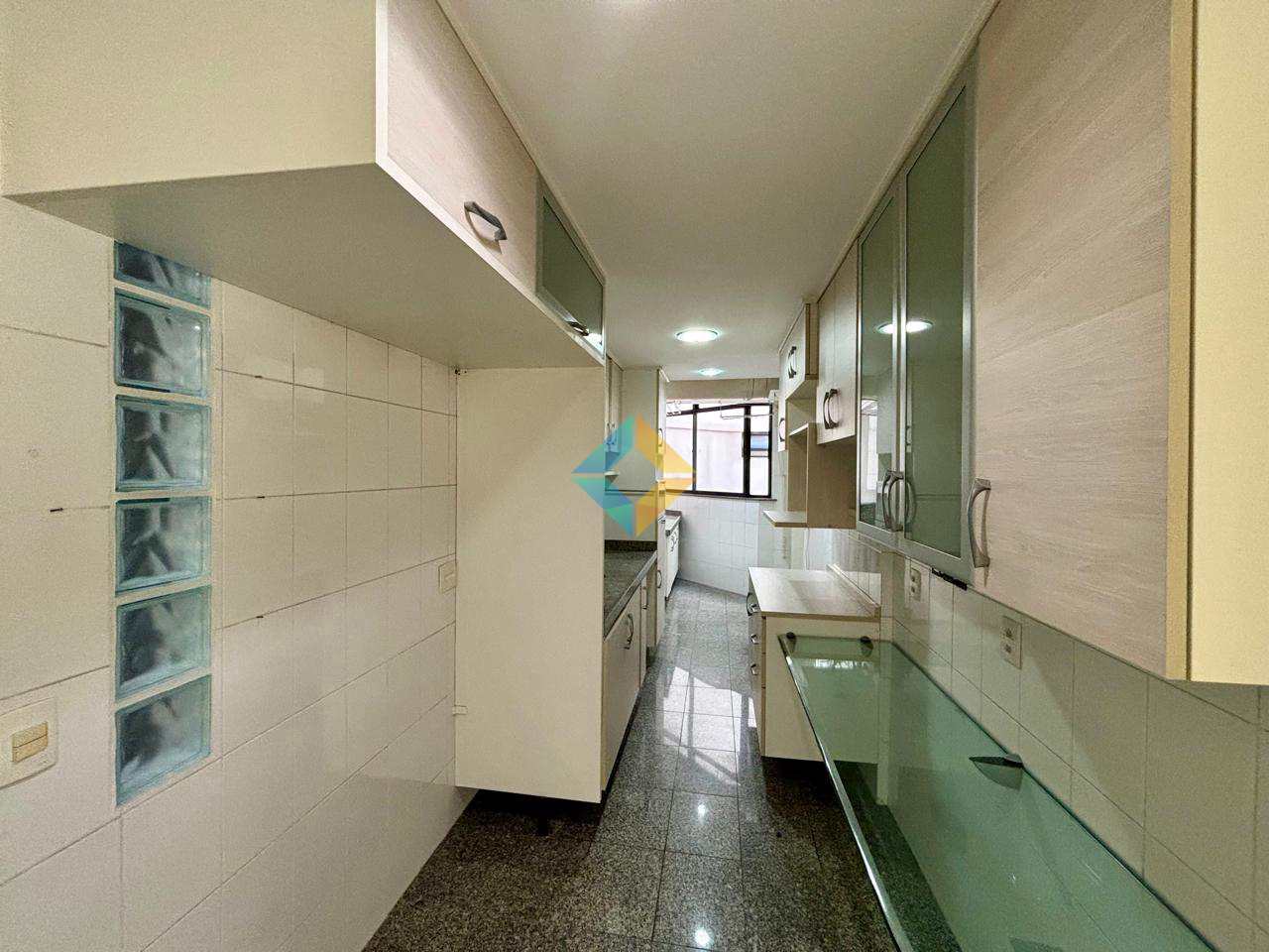 Apartamento à venda com 3 quartos, 106m² - Foto 27