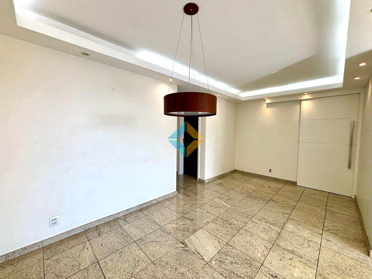 Apartamento à venda com 3 quartos, 106m² - Foto 8