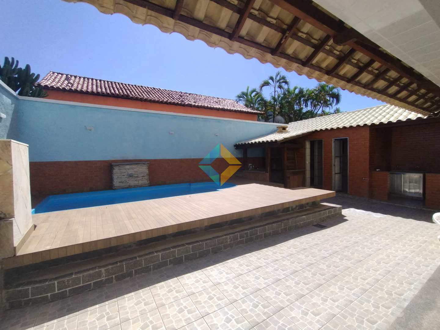 Casa para alugar com 3 quartos, 200m² - Foto 14