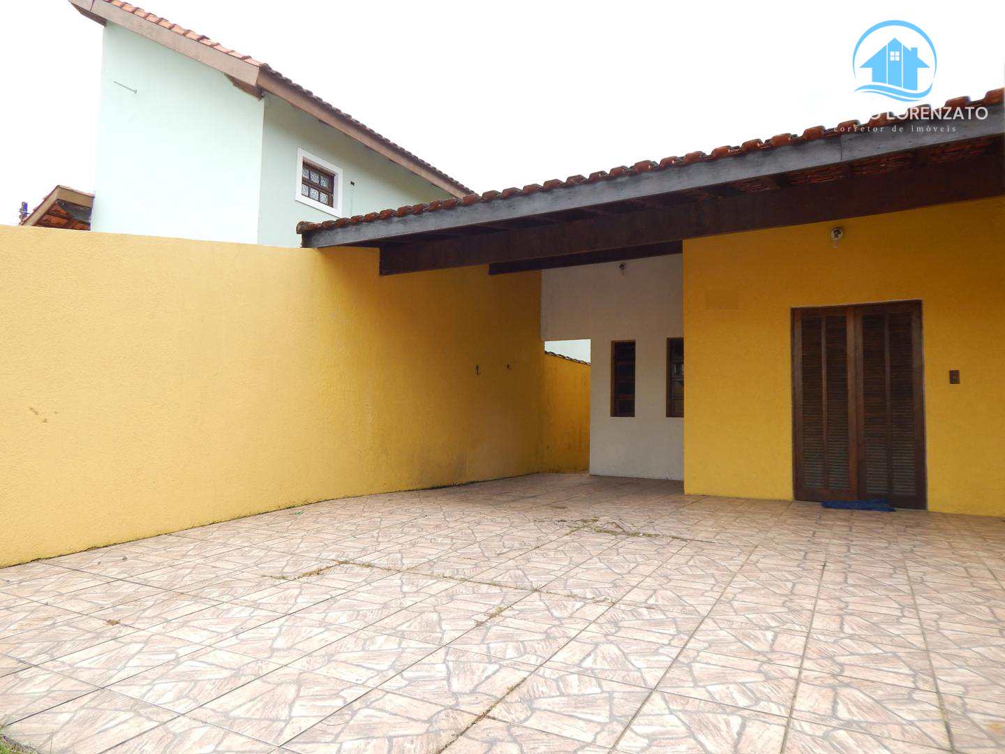 Casa à venda com 2 quartos, 124m² - Foto 2