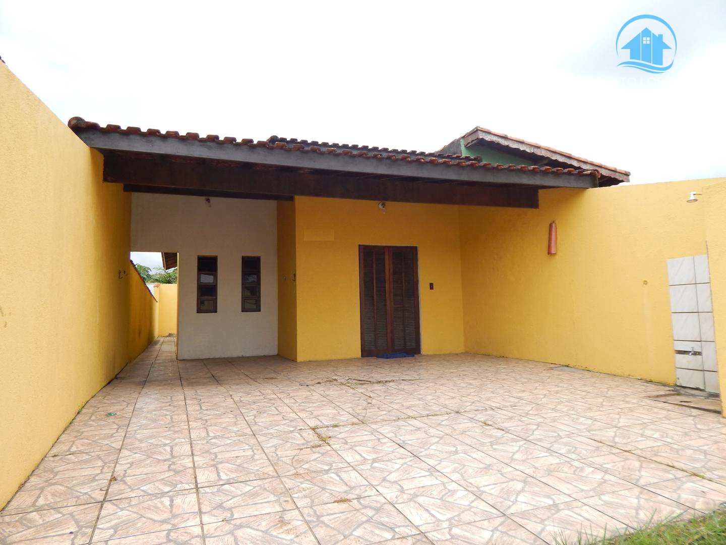 Casa à venda com 2 quartos, 124m² - Foto 1