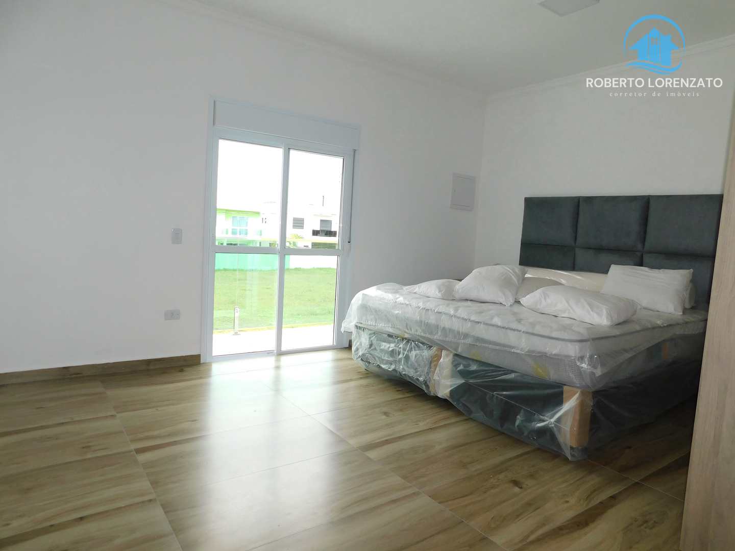 Casa à venda com 4 quartos, 200m² - Foto 17