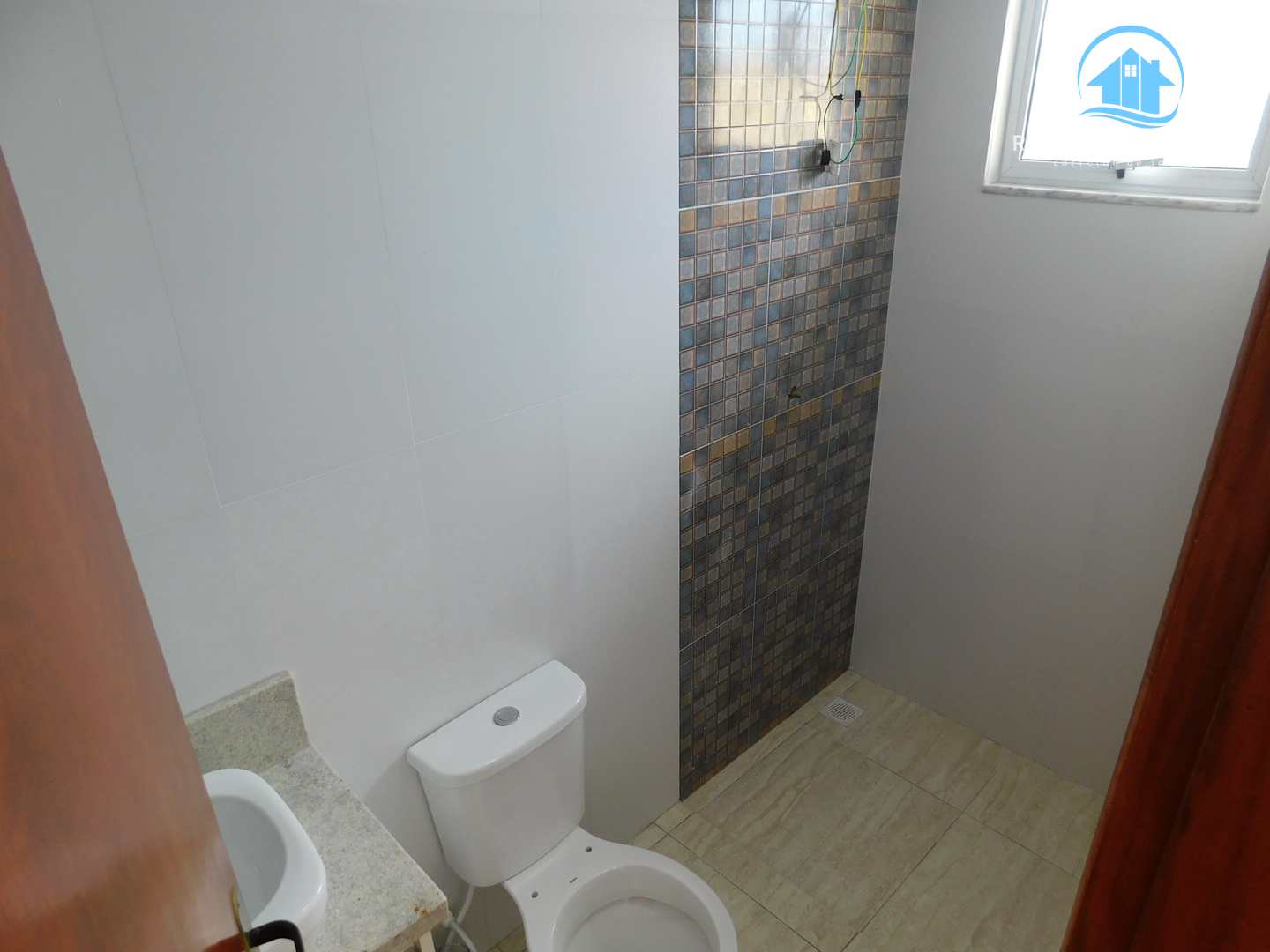 Casa à venda com 4 quartos, 200m² - Foto 16