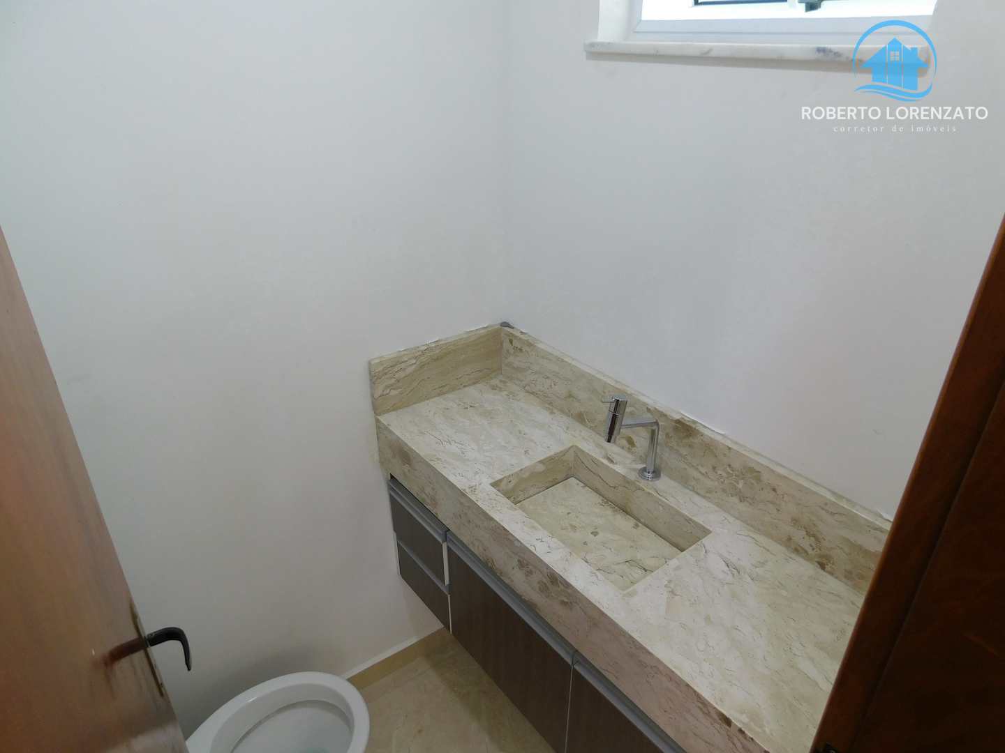 Casa à venda com 4 quartos, 200m² - Foto 15