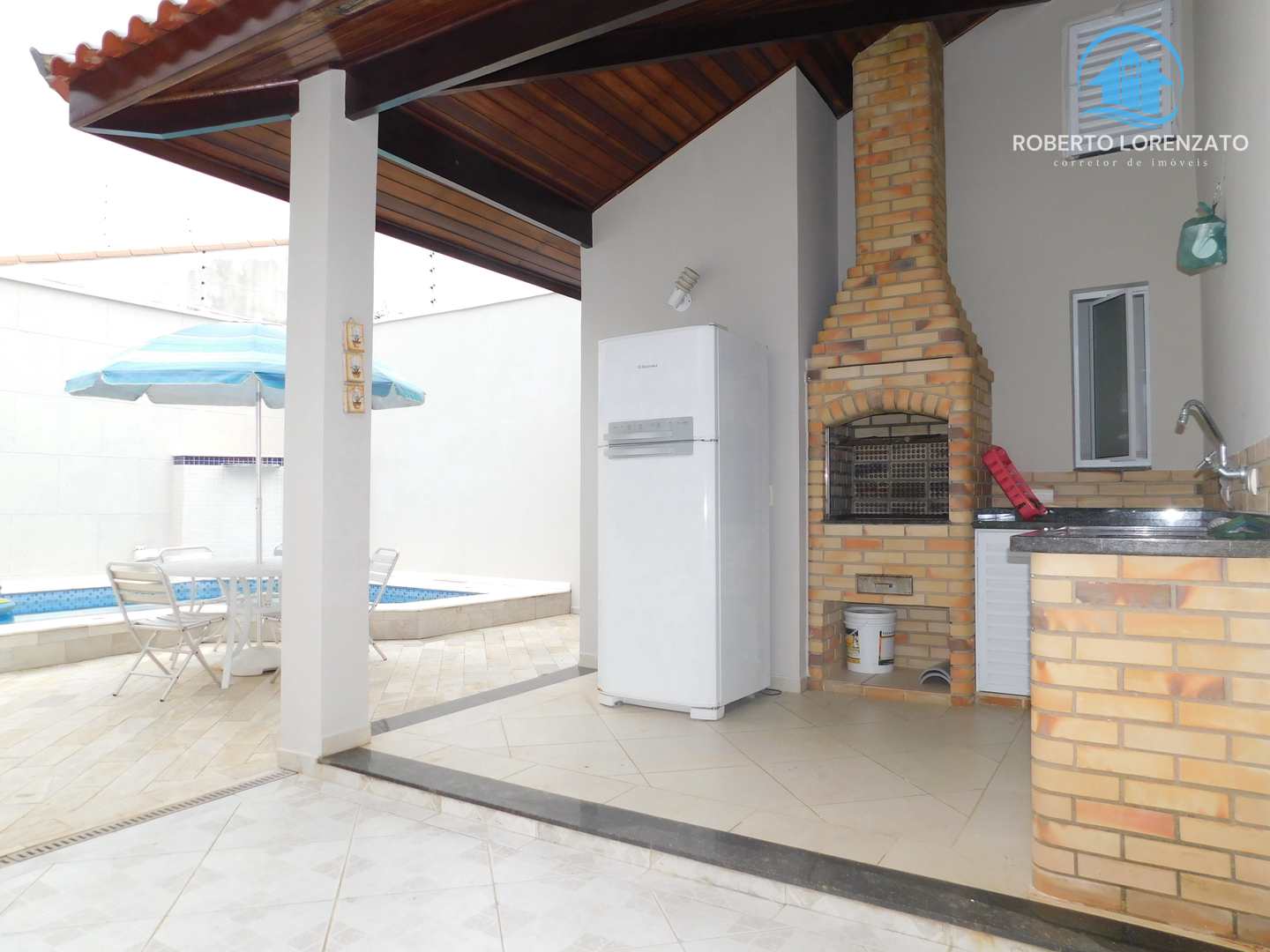 Casa à venda com 4 quartos, 194m² - Foto 9