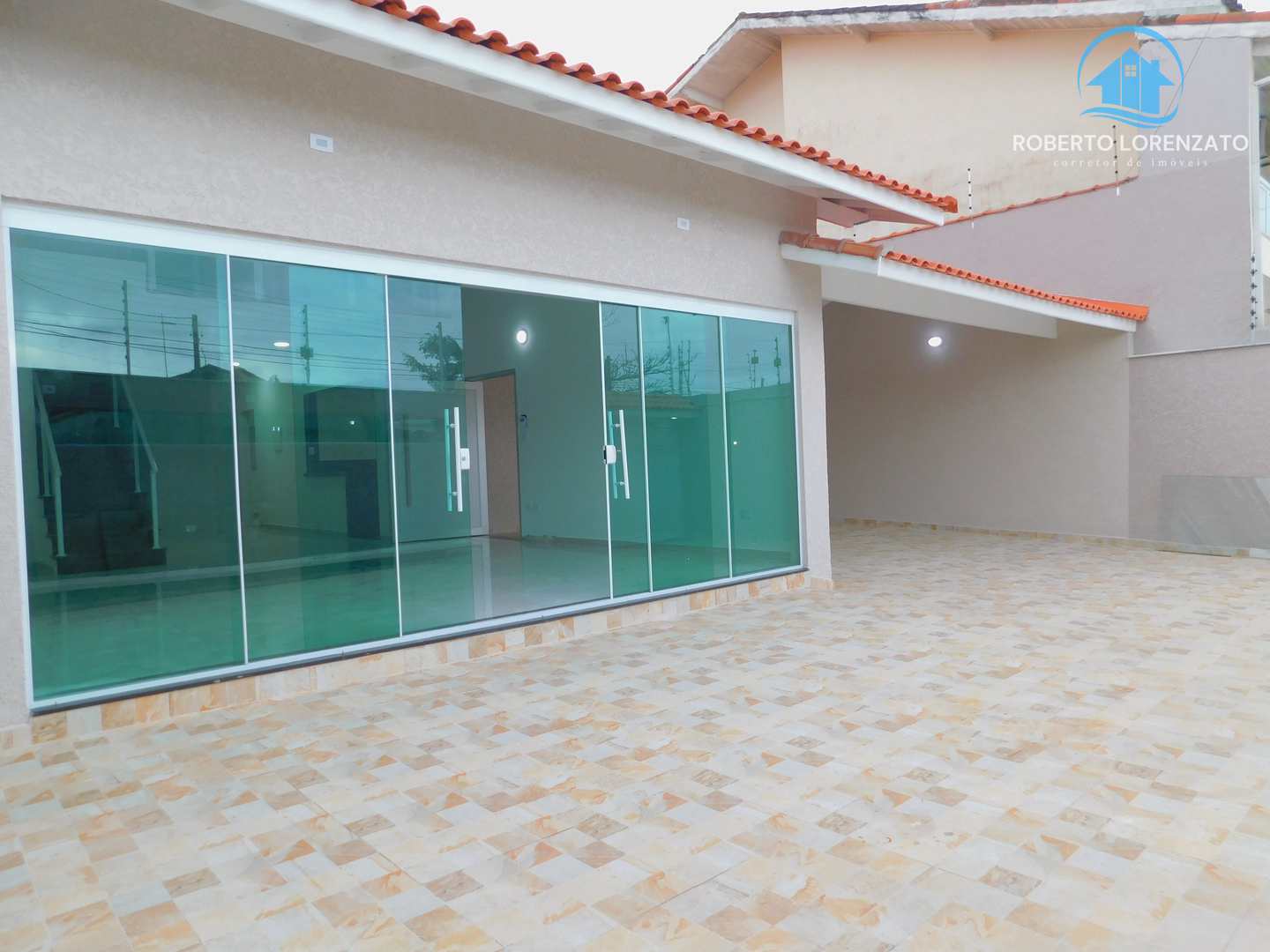 Casa à venda com 4 quartos, 231m² - Foto 3