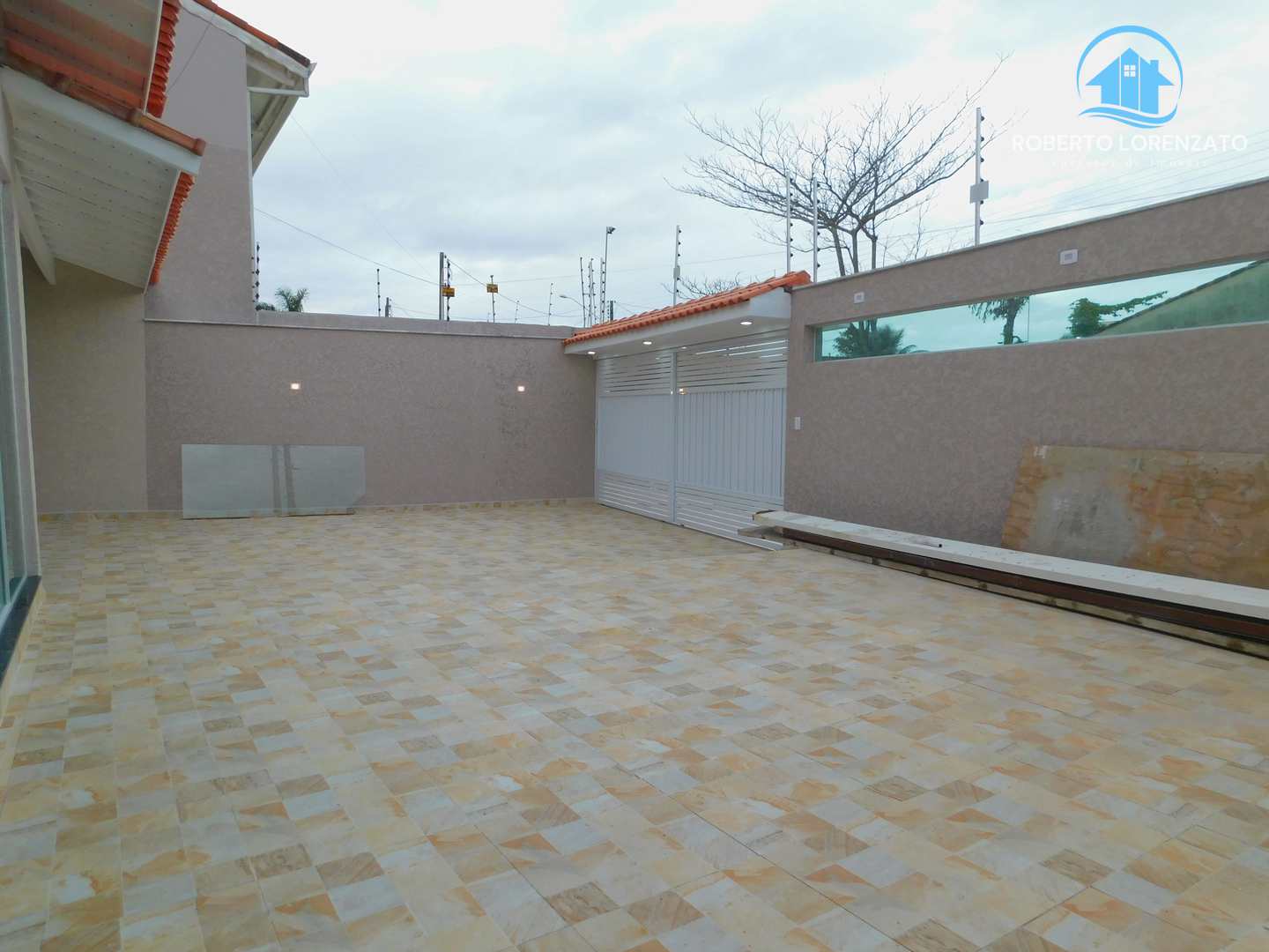 Casa à venda com 4 quartos, 231m² - Foto 4