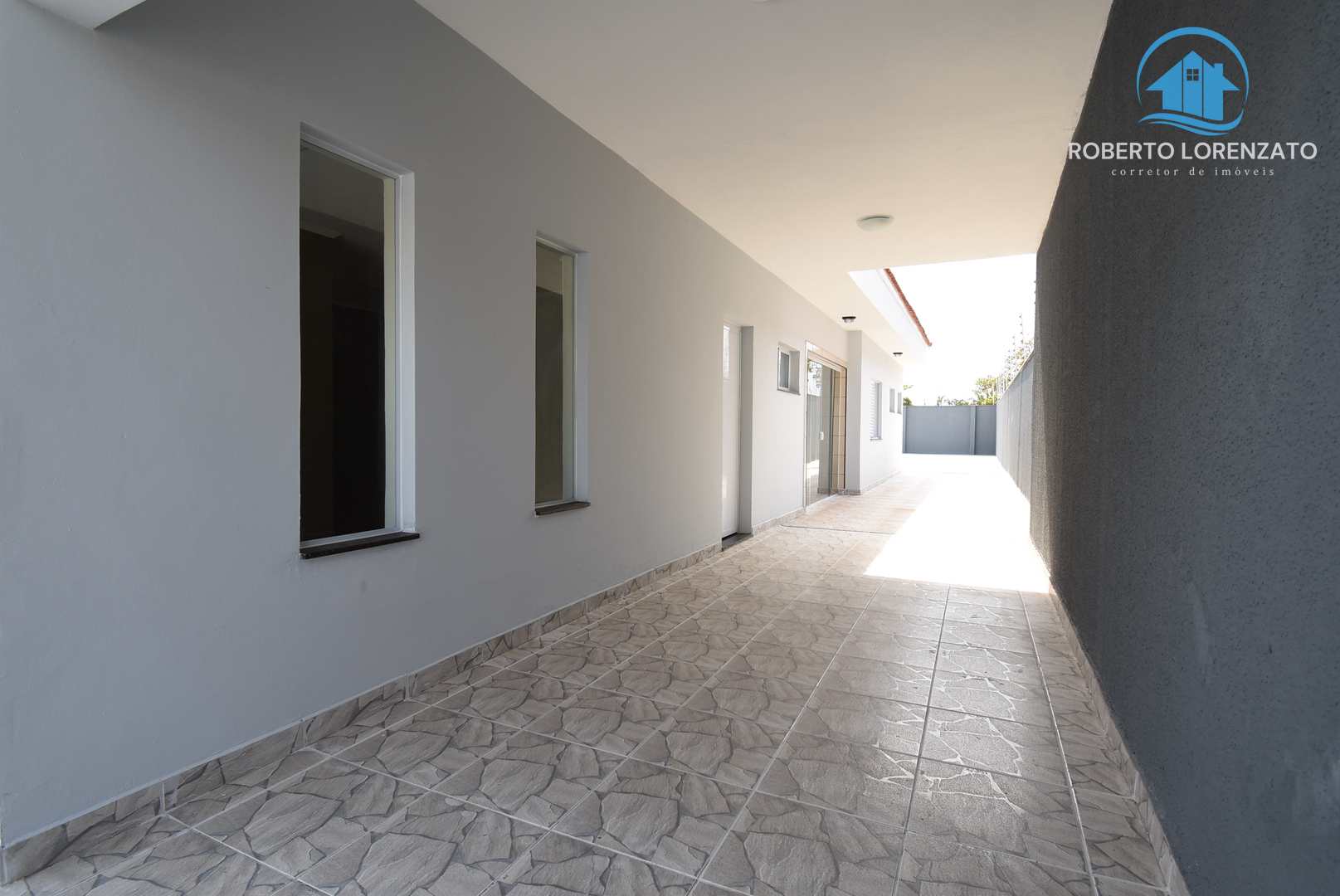 Casa à venda com 2 quartos, 129m² - Foto 3