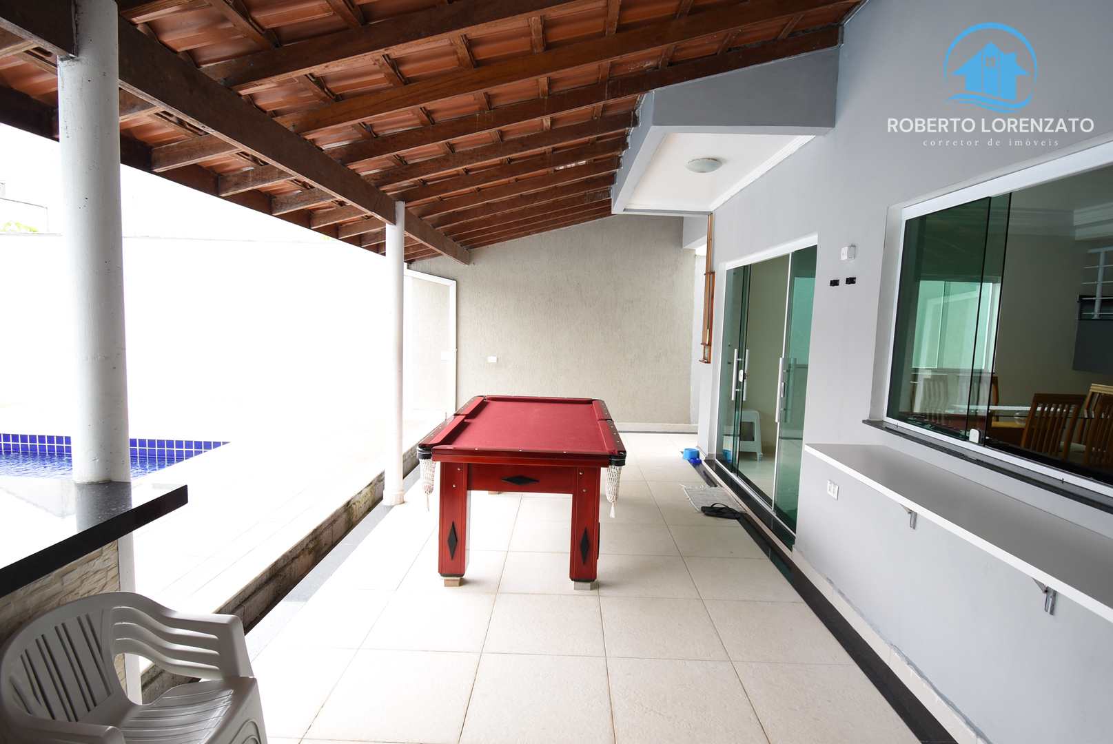 Casa à venda com 3 quartos, 227m² - Foto 14